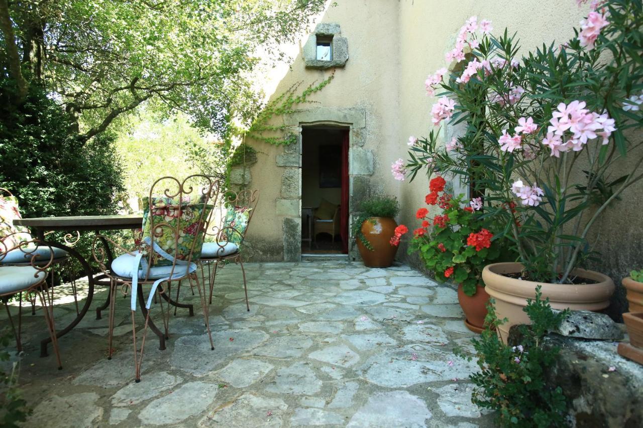 Mas De Mauve Hotel Saint-Pierre-de-la-Fage Bagian luar foto